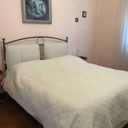 Manu Apartment
